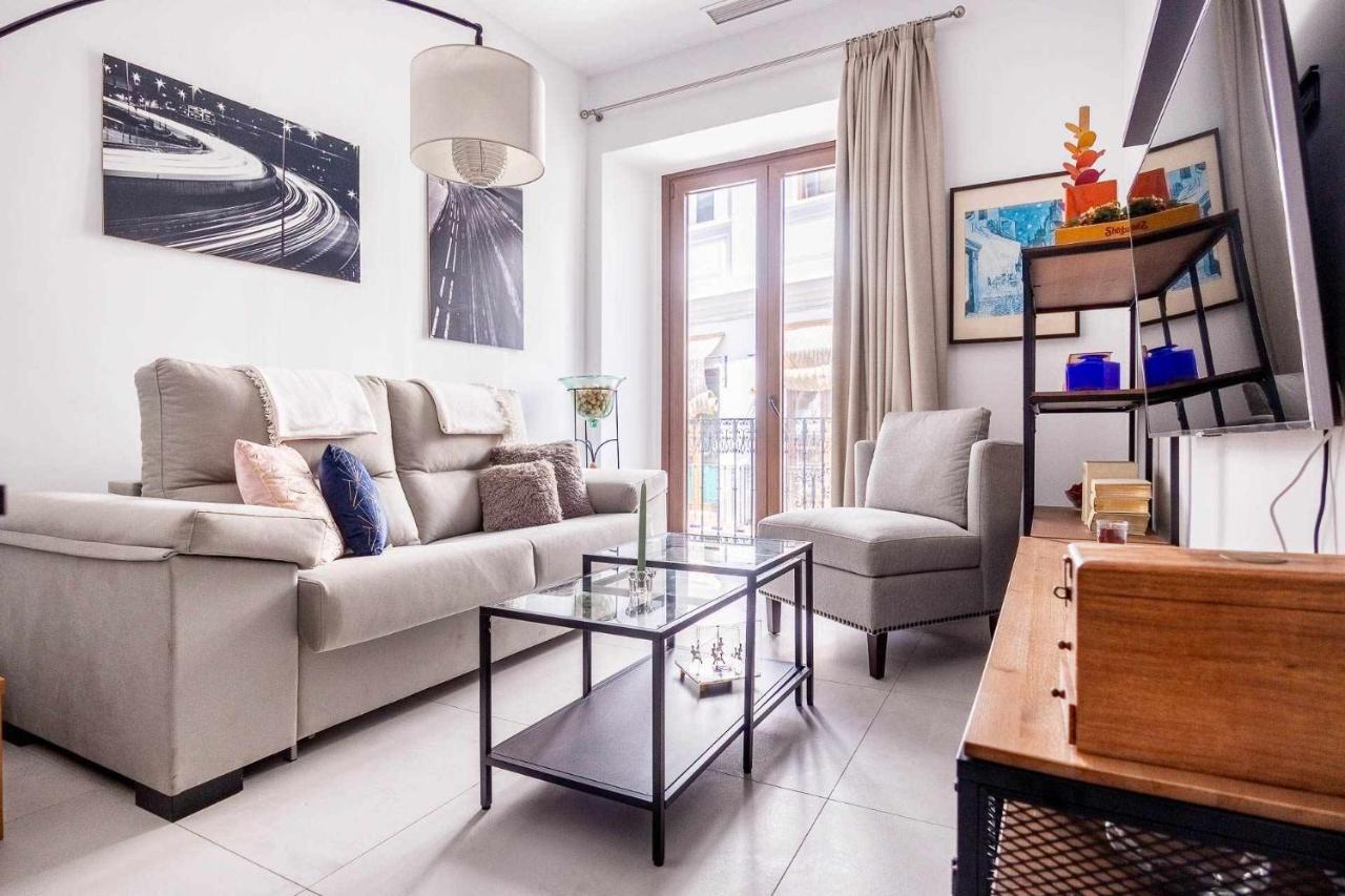 Comfy Away - Apartamento Exclusivo Mercado De Triana Con Balcon Sevilha Exterior foto