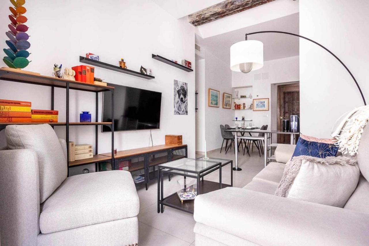 Comfy Away - Apartamento Exclusivo Mercado De Triana Con Balcon Sevilha Exterior foto