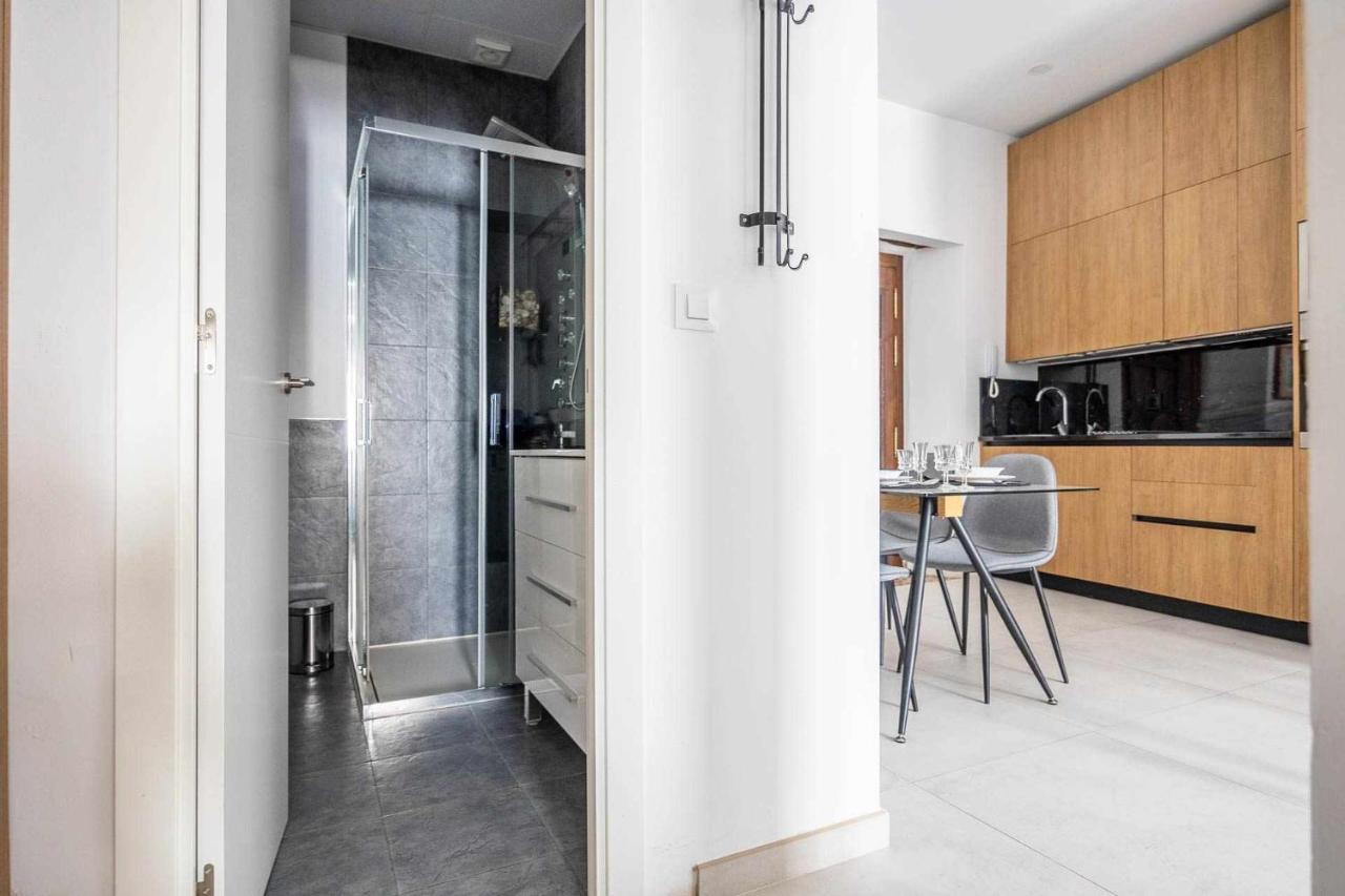Comfy Away - Apartamento Exclusivo Mercado De Triana Con Balcon Sevilha Exterior foto